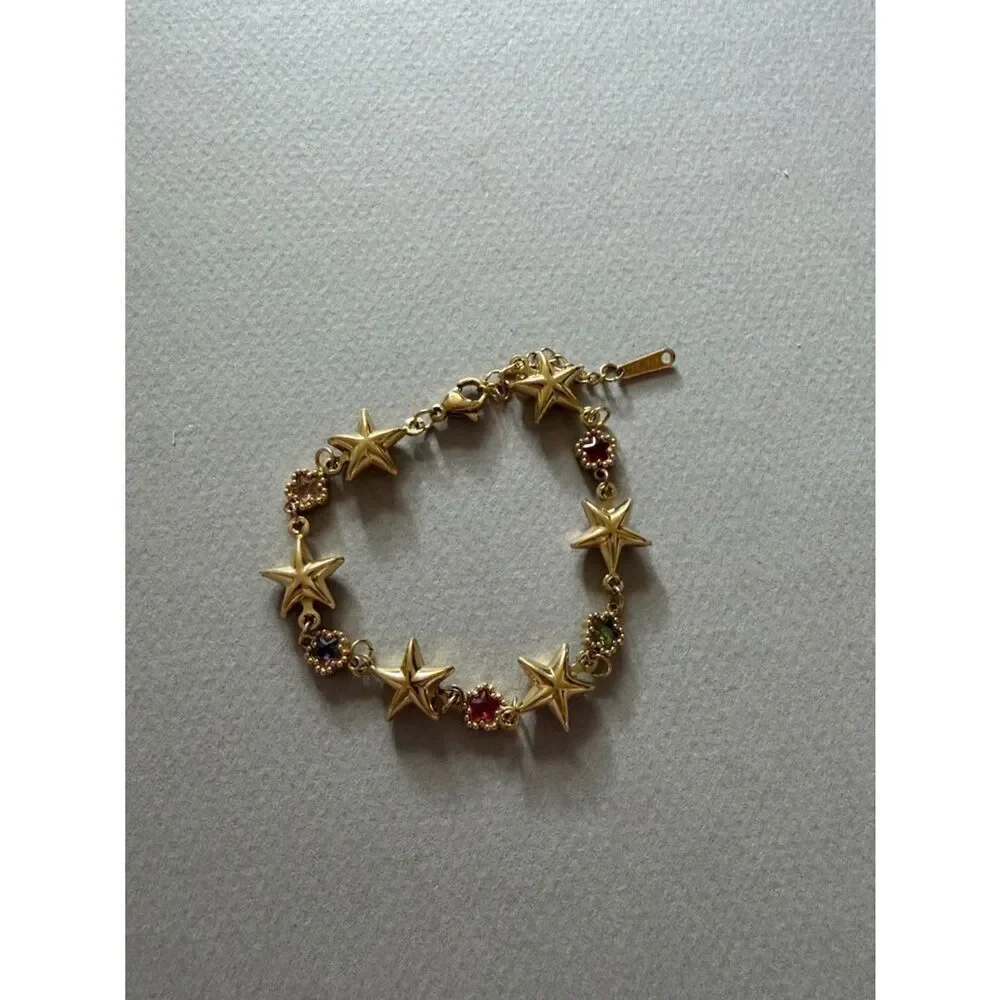 Gold Star Charm Bracelet A1904